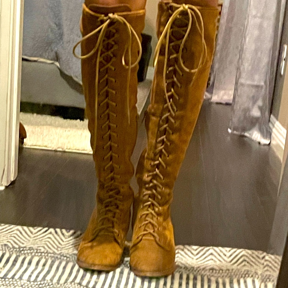 Free people brown high knee laces boots size 6
